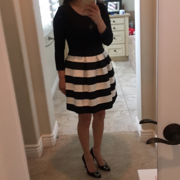Dresses & Skirts - Long Sleeve Dress